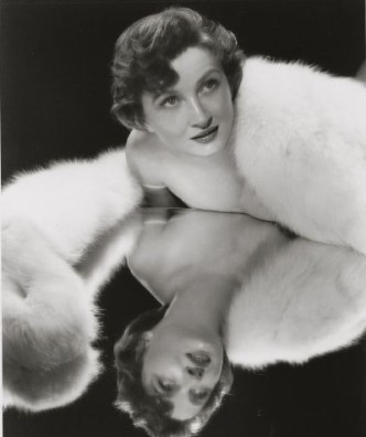 A Promotional Photo of Carol Ohmart from her early Paramount days ohmartmirror